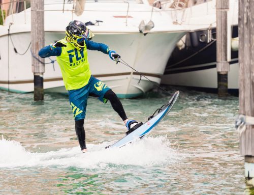 El Éxito de Waveshark se Presenta en El Puerto De Sotogrande a La Mano Del Mejor ‘Rider’ de Freestyle Del Mundo